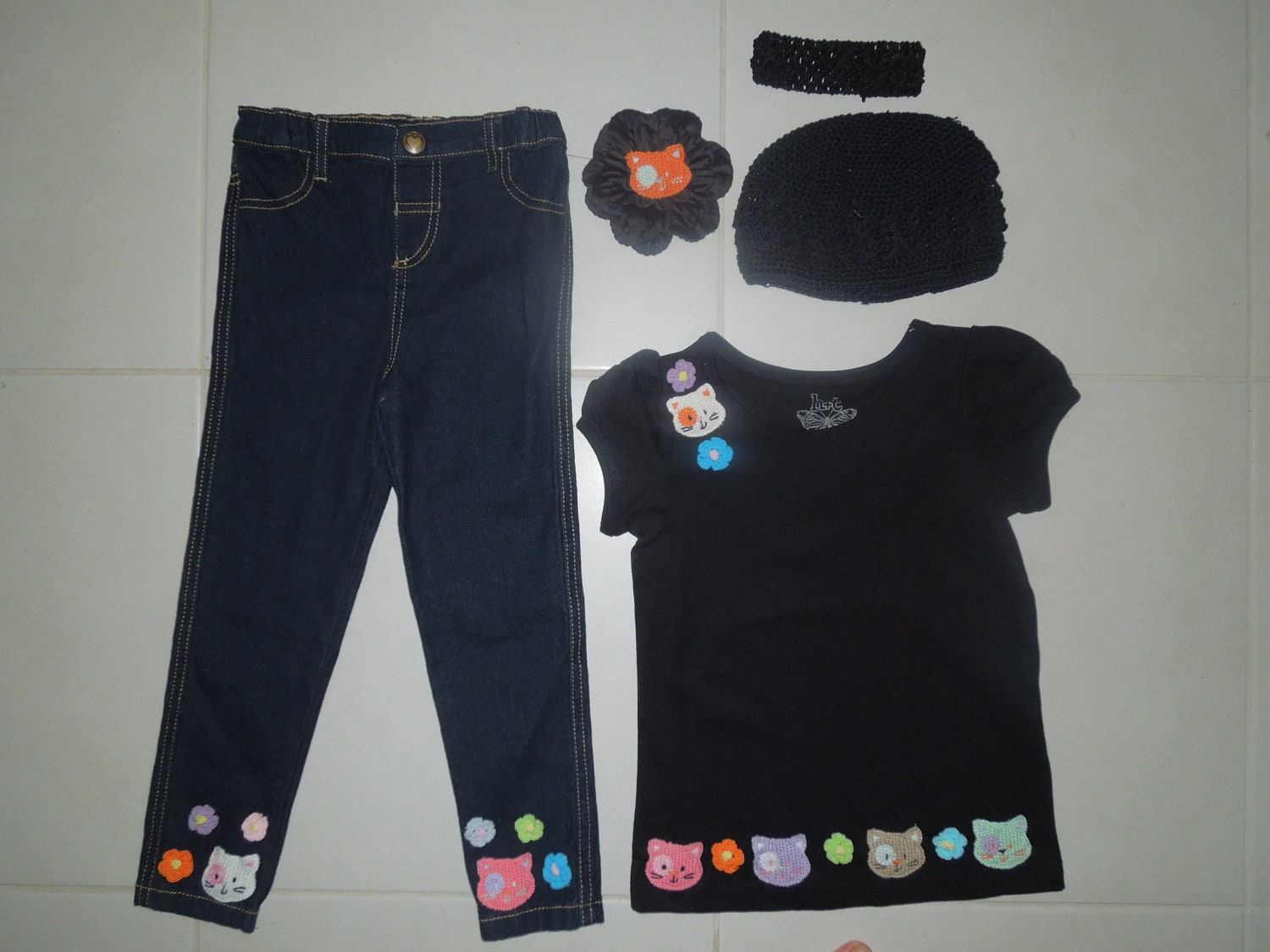 KITTY KAT - OOAK girls tee, jeans, hat, headband & large flower hair clip set - Size 4
