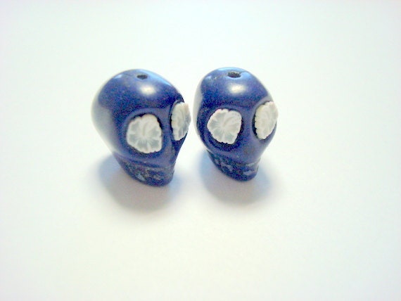 Blue and White Hibiscus Eyes Day of The Dead Sugar Skull Beads 18mm