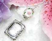 Wedding bouquet frame charm. Roses.