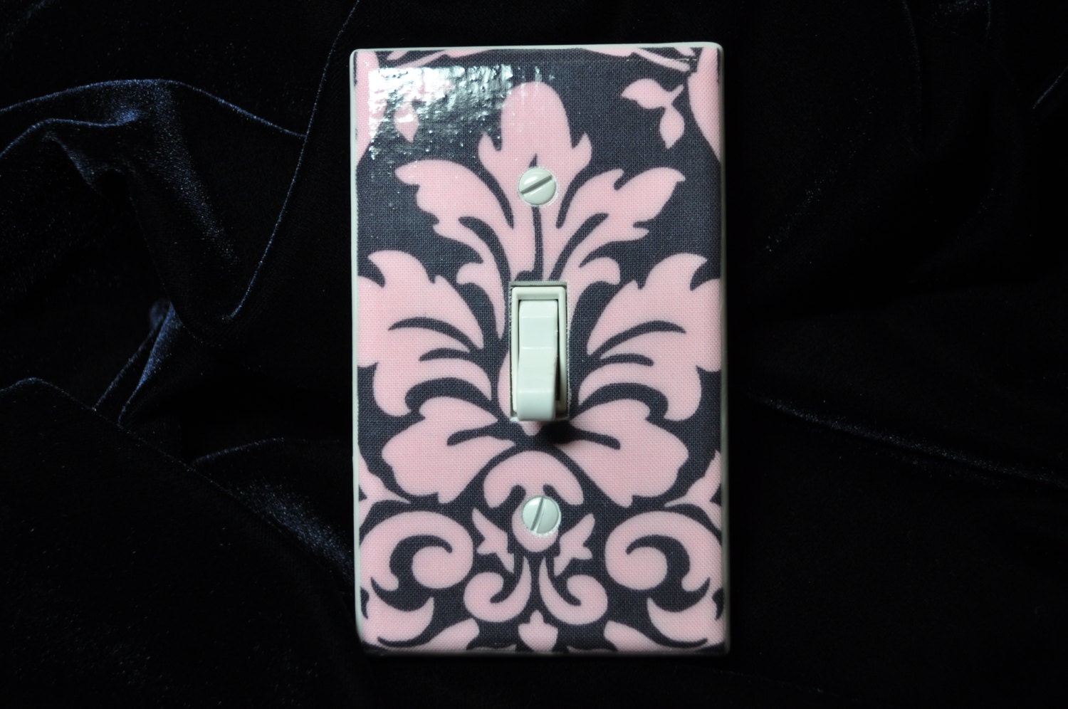 Damask Pink and Gray Light Switchplate Cover Single toggle (STANDARD SIZE) dandy damask