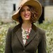 wide brim hat