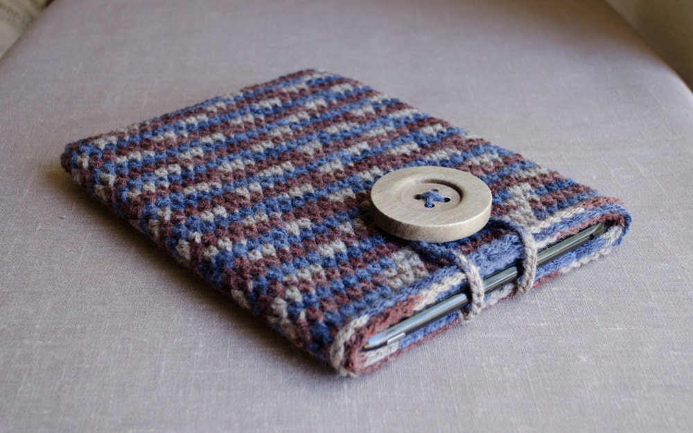 iPad Case in Blue, Brown, Beige - Crochet iPad Sleeve - iPad Cover - Tablet Case - Wooden Button Neutral Rustic Man Men Denim Jeans Wood
