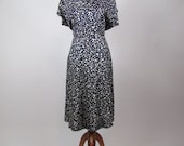 Vintage 1950's Rite Fit Label Dress - Cream Dress w/ Navy Print - Large