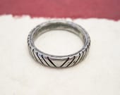 Inversus - forged iron ring with oxidized cuts - Italy Handmade