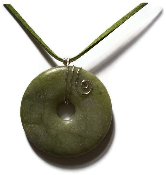 Serpentine Donut Necklace, Wire Wrapped, Green Velvet