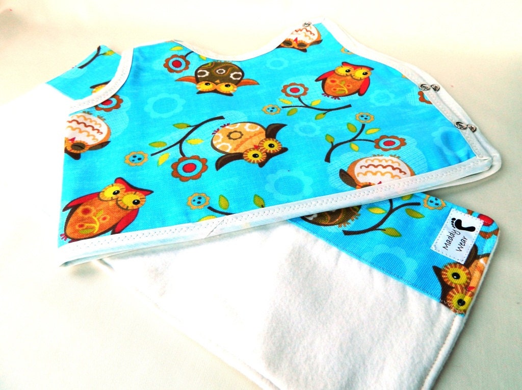 Owl Theme Baby Shower Gift Set Bib and Burp Cloth Gender Neutral