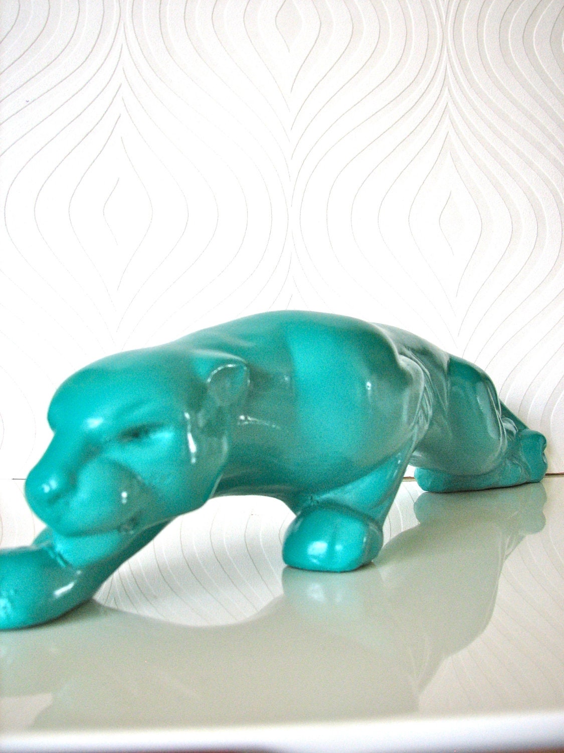 Crouching Panther in teal