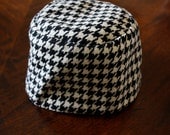 Vintage 70s Handmade Houndstooth Box Hat SMALL