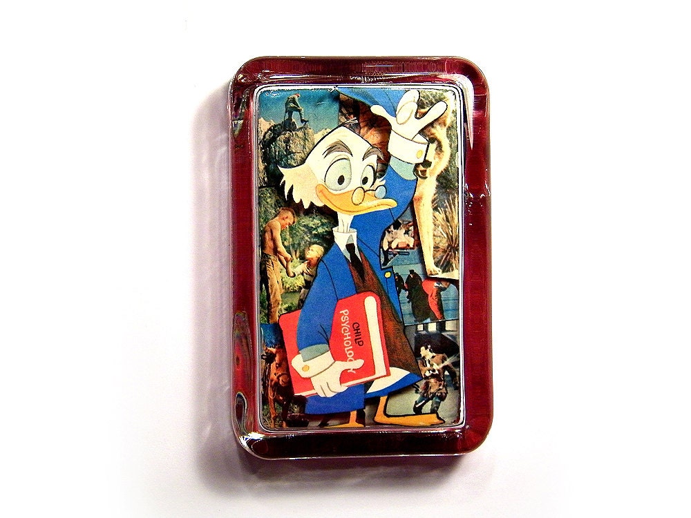 Ludwig Von Drake - Walt Disney Wonderful World of Color - 3D Collage Glass Paperweight - Dimensional