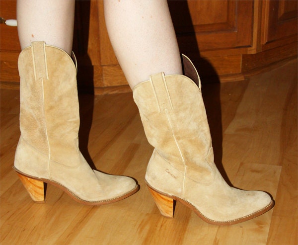 Vintage 80s Capezio Tan Suede Cowboy Style Boots