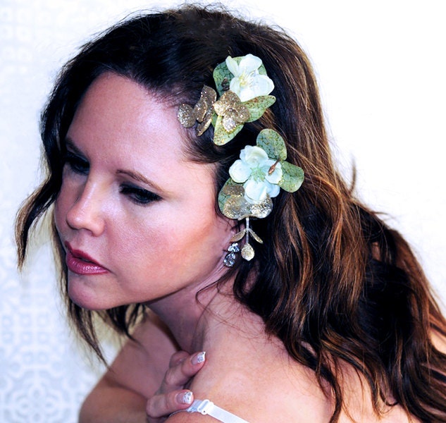 Mint Seafoam Green Flowers, Gold Glitter Eucalyptus, Silver Woodland Foliage - GILDA - Retro Inspired Wedding Bridal Hair Clip Set