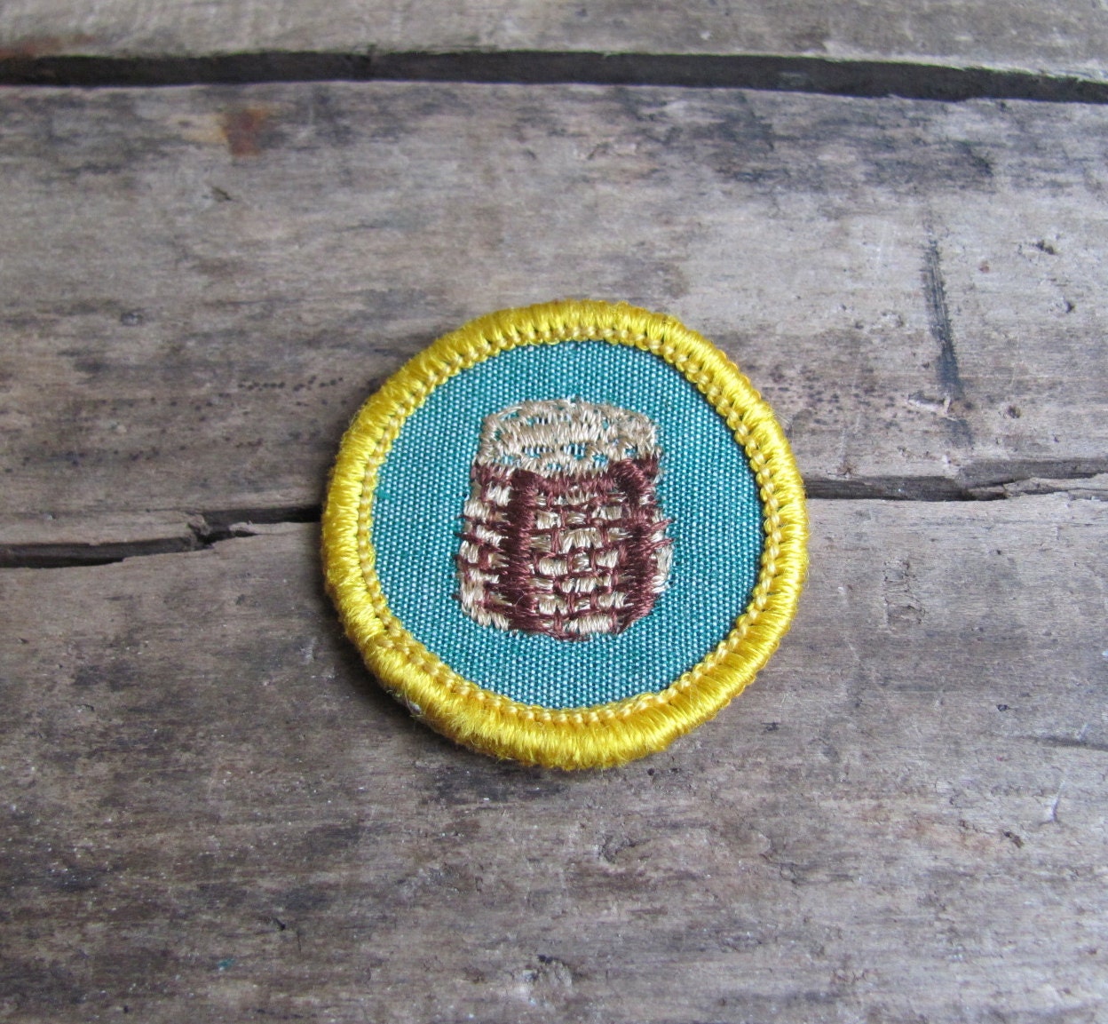 vintage 1960s Girl Scouts Cadette badge // trapper pack / basket weaving