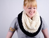 Chunky Cowl - Black and White