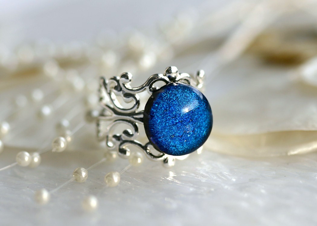 Filigree Ring with Dichroic Fused Glass Stone R010