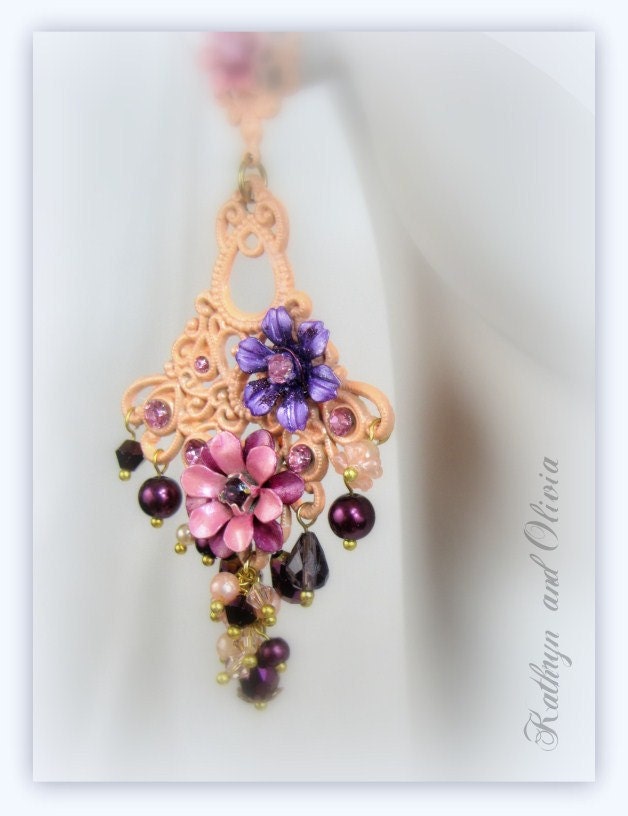 Chandelier Post Earrings Peach Purple Floral Lace Drop Earring with Rhinestones