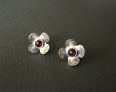 Evening Primrose - small sterling silver stud earrings with garnet cabochon stones