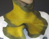 Flamenco Felted Scarflette Olives