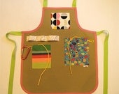 Betty- Worker Girl Apron, size age 7-9