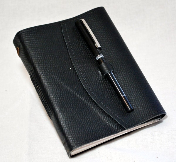 Black Medium Travel Journal with Pen Closure