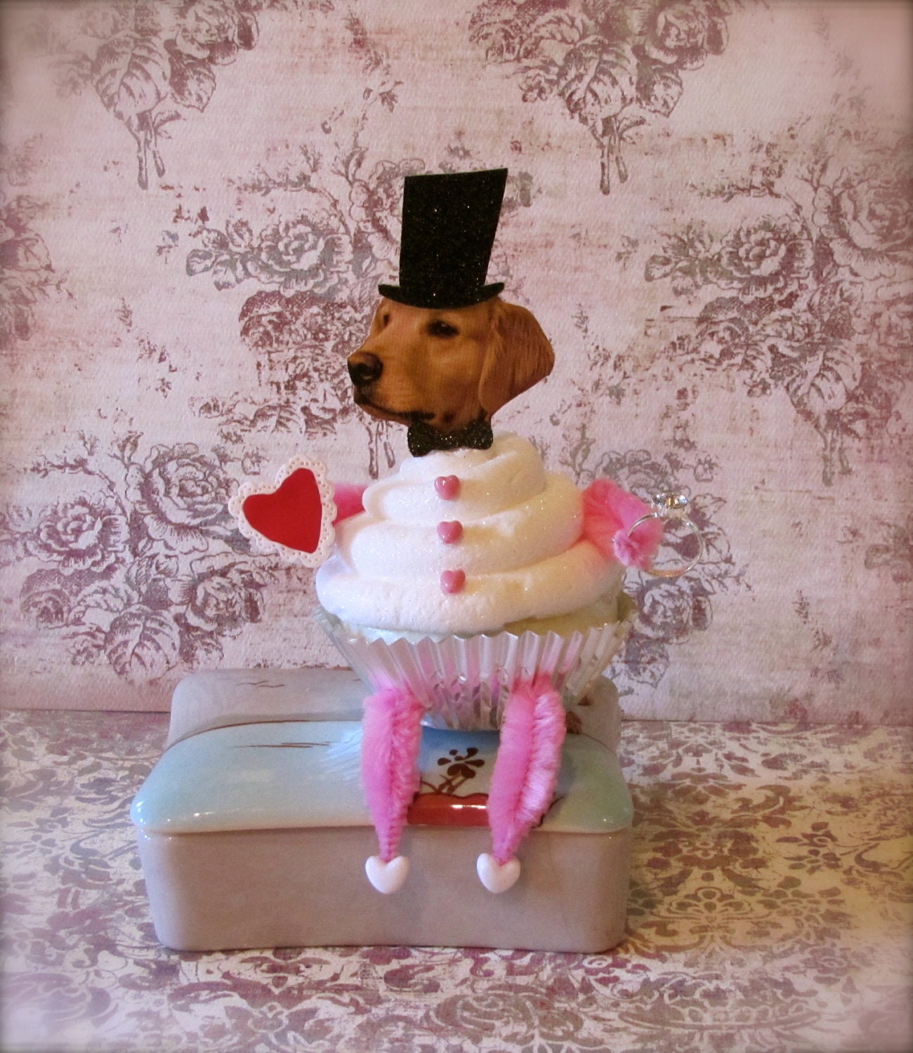 Fake Cupcake Golden Retriever "Pupcake Groom" From 12 Legs SweetFace Cupcake Collection Can be Customized with Your Pets Picture