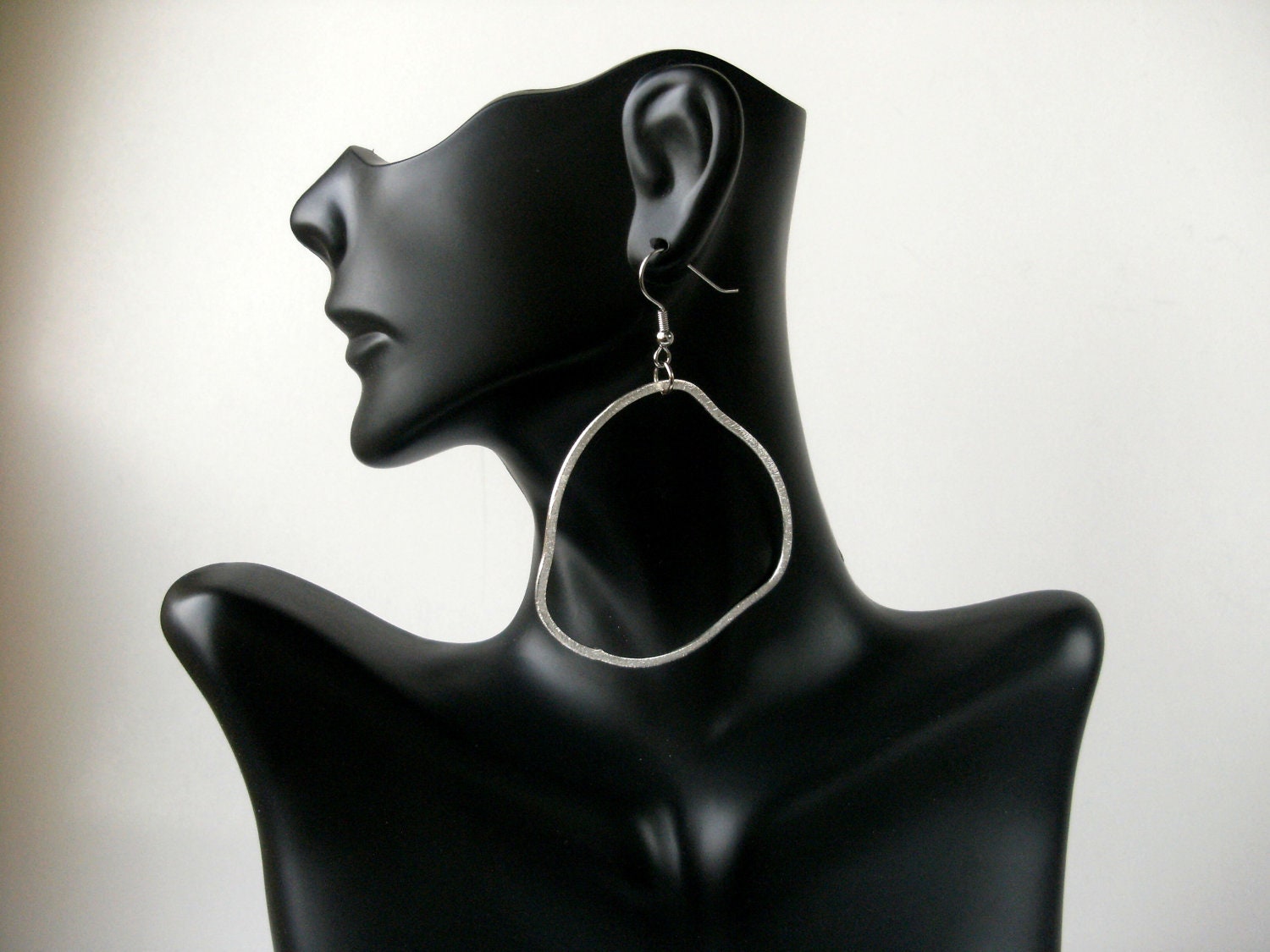 Stylish and Chic Silver or gold geometric dangle earrings