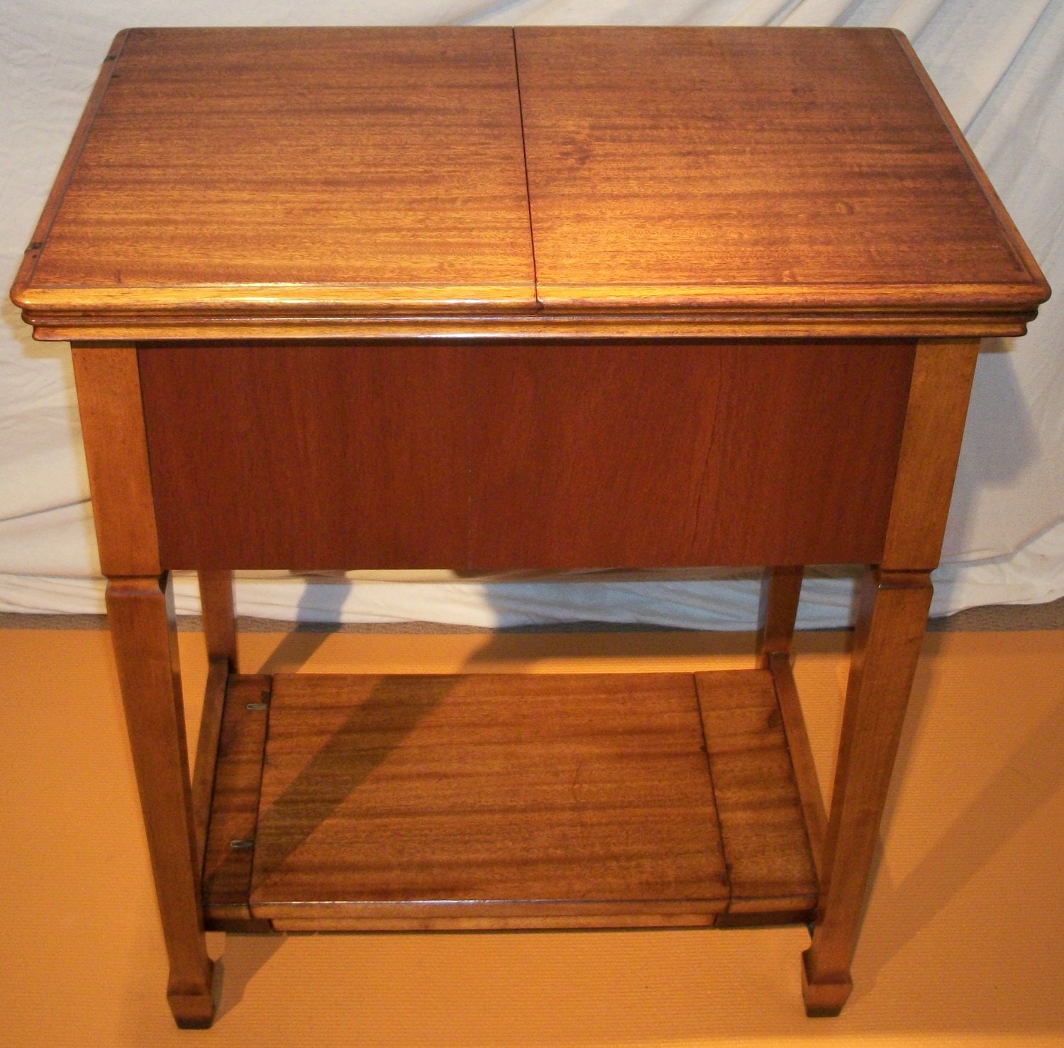 Singer sewing machine deluxe library table cabinet