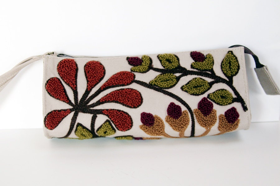 Clutch Purse - Women's Handmade Bag - Vegan Handbag Purse - Embroidered Cotton - Bags and Purses -  Spring Clutch - Gift