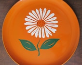 Gorgeous Round Orange Laquer Tray with Daisy
