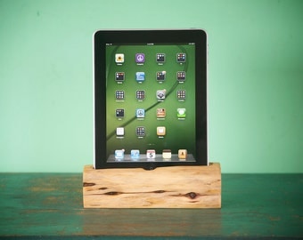 iPad. iPad2. iPhone. iPod docking station handmade of Cedar by woodtec