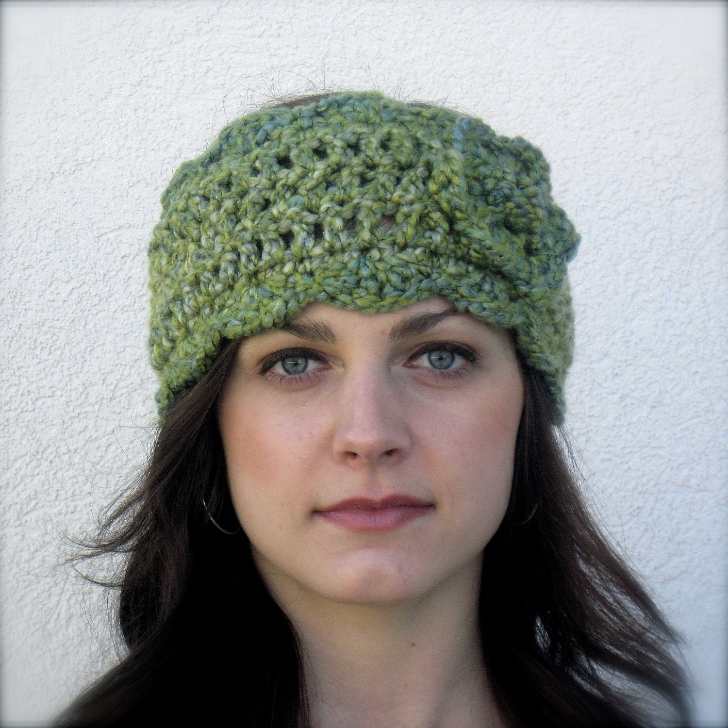 Green headwarmer with flower - adjustable size