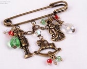 Christmas Pin, Sweater Pin, Bronze Brooch, Kilt Pin, Scarf Pin, Charm Brooch KC1015