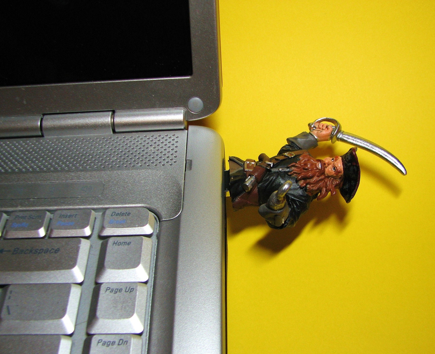 8 GB Pirate USB Flash Drive