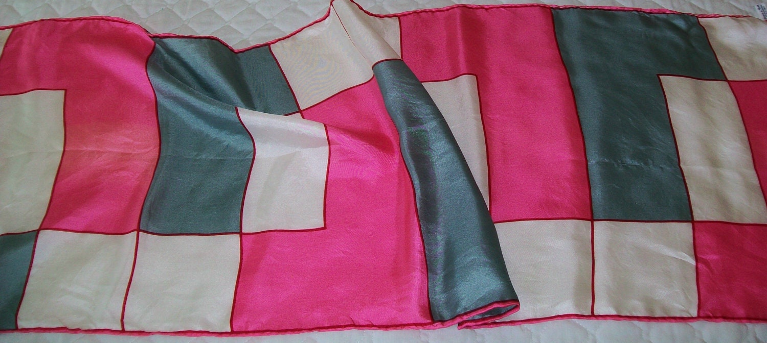 SALE - Vintage Vera silk scarf, pink, gray, white, handrolled edge, Vera, geometric, rectangular, silk, 1970s, 1980s, label, hand rolled