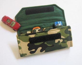 The ORIGINAL Car Wallet with Pocket (holds 4) ... Camo