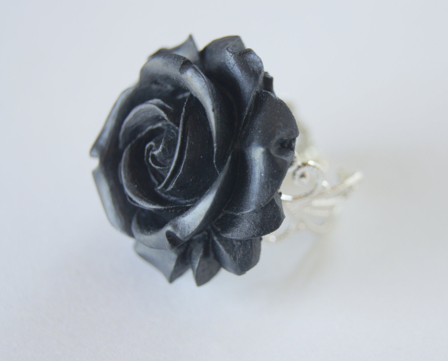 Black Resin Rose Flower Silver Metal Vintage Inspired Adjustable Ring, Spring Fashion
