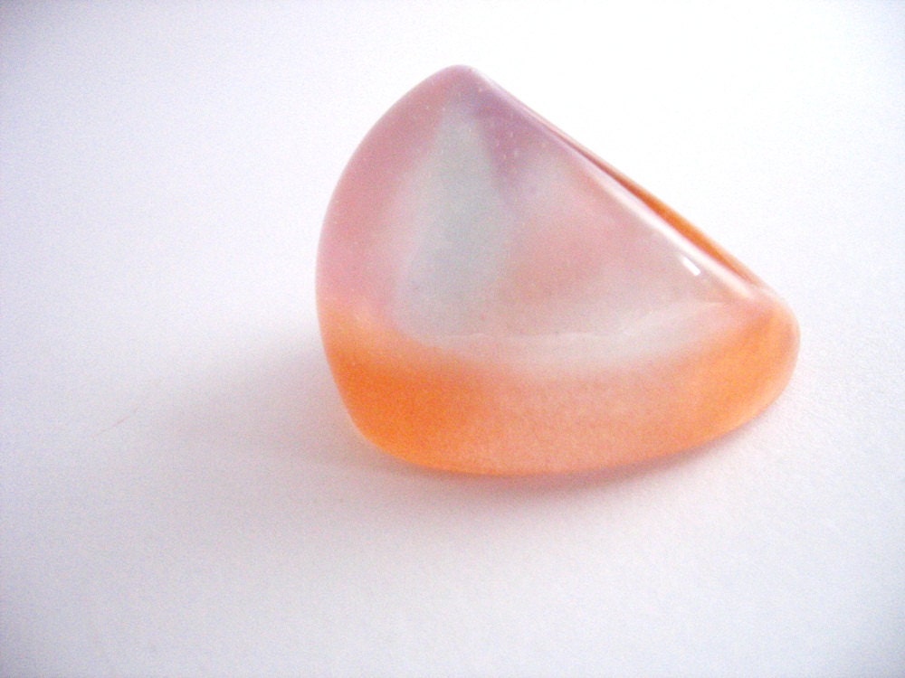 Large Peach Pink Purple Resin Ring Chunky Jewelry , Big Cocktail Resin Ring , Fashion Dome Ring , Shiny Contemporary jewelry , TopazTurtle