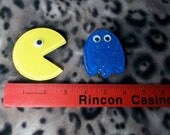 Pac-Man And Blue Ghost Magnet Set