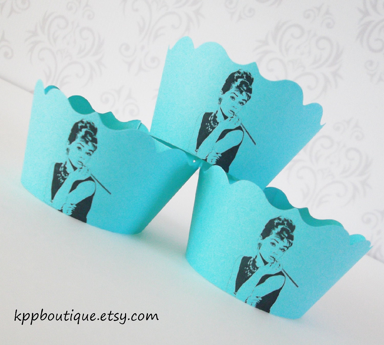 Audrey Hepburn Breakfast at Tiffany's Cupcake Wrappers (12)