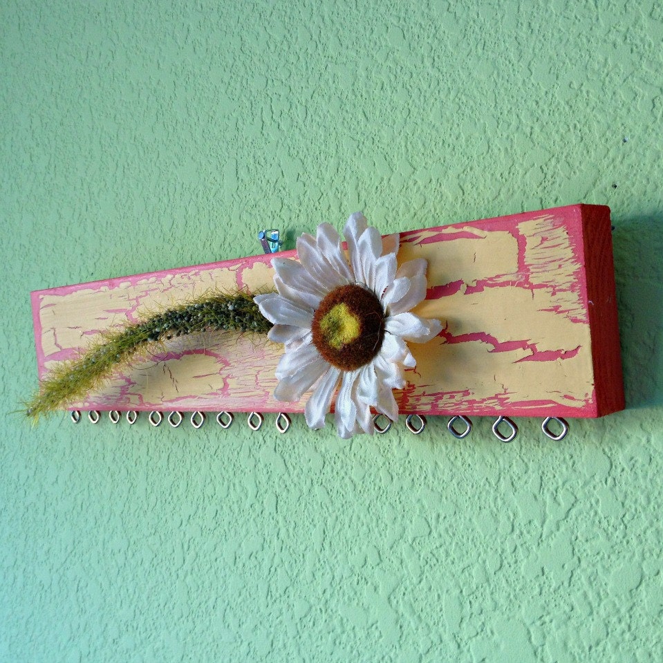 Earring holder - Daisy and Grass - Red & Yellow