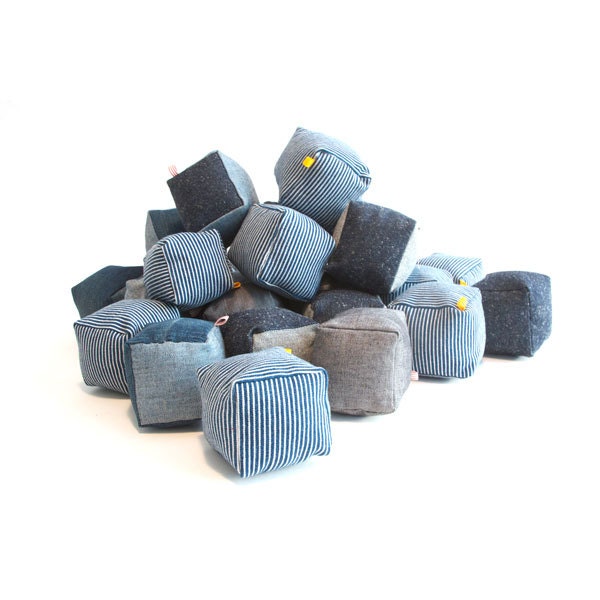 GPD Denim Cubes with Squeaker Small Dog Toy