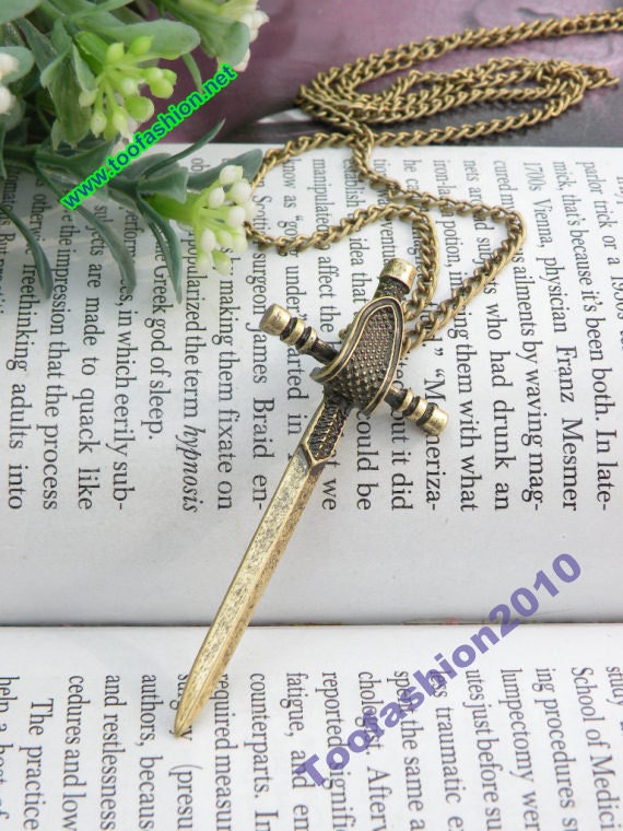 Pretty retro copper 3d double-edged sword necklace pendant punk style