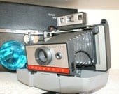 Vintage Polaroid 220 Automatic Land Camera With Case and Accessories..