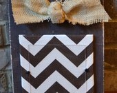 Distressed Chocolate Brown Block Frame - Brown & White Chevron Layer - Burlap Bow Accent - 5x5 Photo Opening