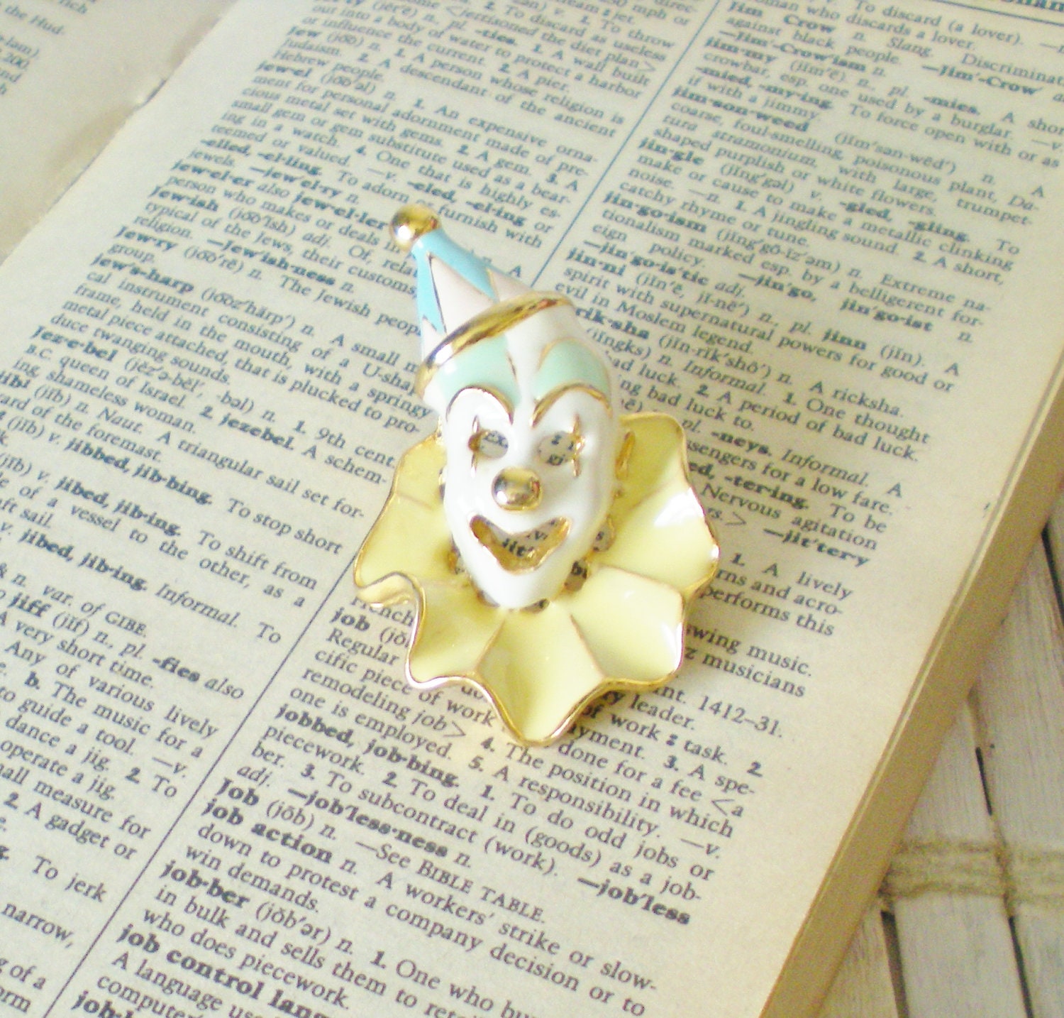 Vintage Clown Mask Brooch Pin - 1980s - Pastel