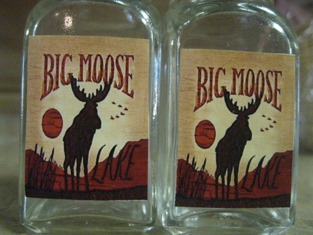 Big Moose Salt and Pepper Shaker set of 2 as shown