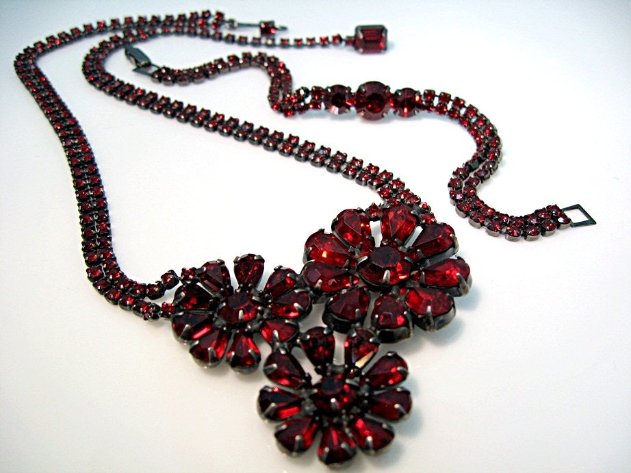 Weiss Rhinestone Set Necklace Bracelet Ruby Red Rich Gun Metal Setting 1950s Vintage Jewelry