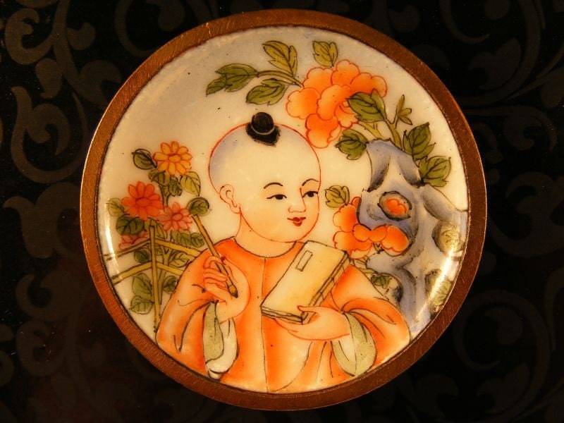 Vintage Chinese Snuff Dish Canton Hand Painted Enamel