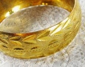Vintage Bangle Bracelet, Etched Leaves, Wide Gold Tone Metal, 1950s 1960s Mad Men, Floral Nature Woodland Costume Jewelry