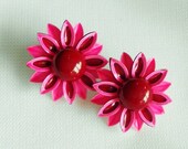 SALE Hot Pink Daisy Earrings - normajeanscloset