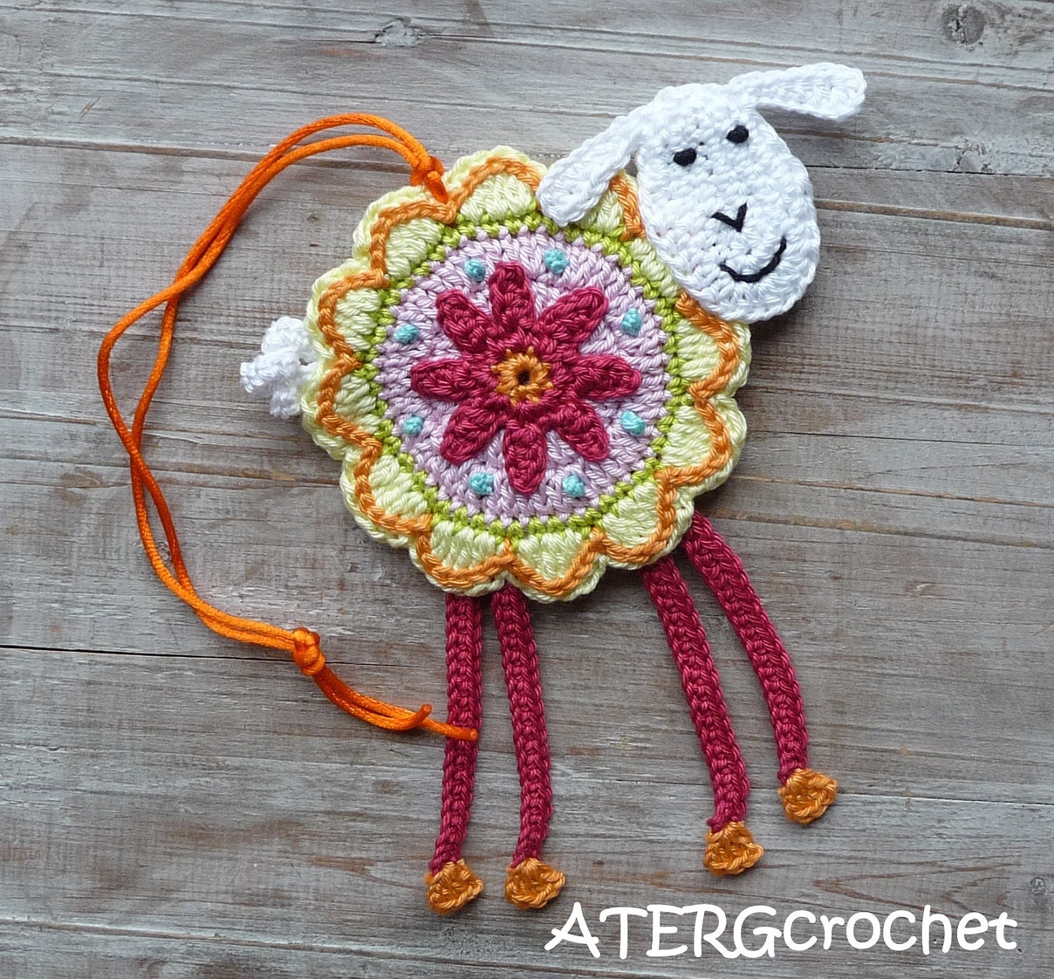 Colorful crochet 'flower sheep' by ATERGcrochet